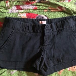 Dress shorts/black